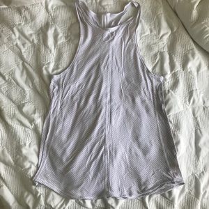Lululemon tank, not sure of size (either 6 or 8)